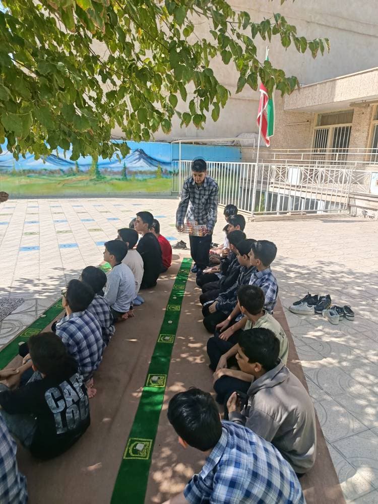 دبیرستان غیردولتی پویندگان علم
